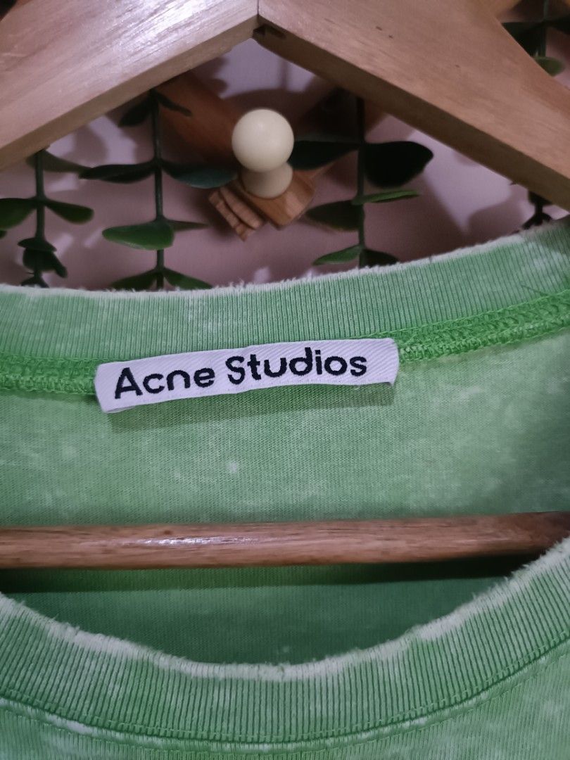 Acne Studios (Category: Luxury Apparel) located in Sual. Submitted by kriztyne_29 (Listing ID 1460680716, Image 3). Description: dimes: 25*28.5.