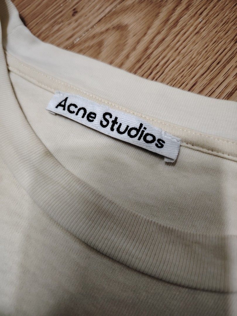 Acne Studios Grant Levy Fikka Bear-Print (Category: Tshirts & Polo Shirts ) located in Caloocan City. Submitted by kuyamohope (Listing ID 1460561188, Image 3). Description: Acne Studios Grant Levy Fikka Bear-Print(beige) very good condition size 24x28.