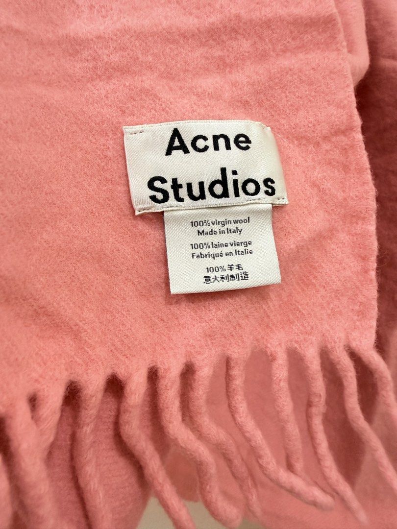 Acne Studios Pink Virgin Wool Scarf (Category: Scarves) located in Solano. Submitted by hayami. (Listing ID 1460542555, Image 3). Description: 𝐀𝐂𝐍𝐄 𝐒𝐓𝐔𝐃𝐈𝐎𝐒 Pink 100% Virgin Wool Scarf/Shawl Made in Italy 🇮🇹 65” x 25.5” Ang nice nito 🤩.