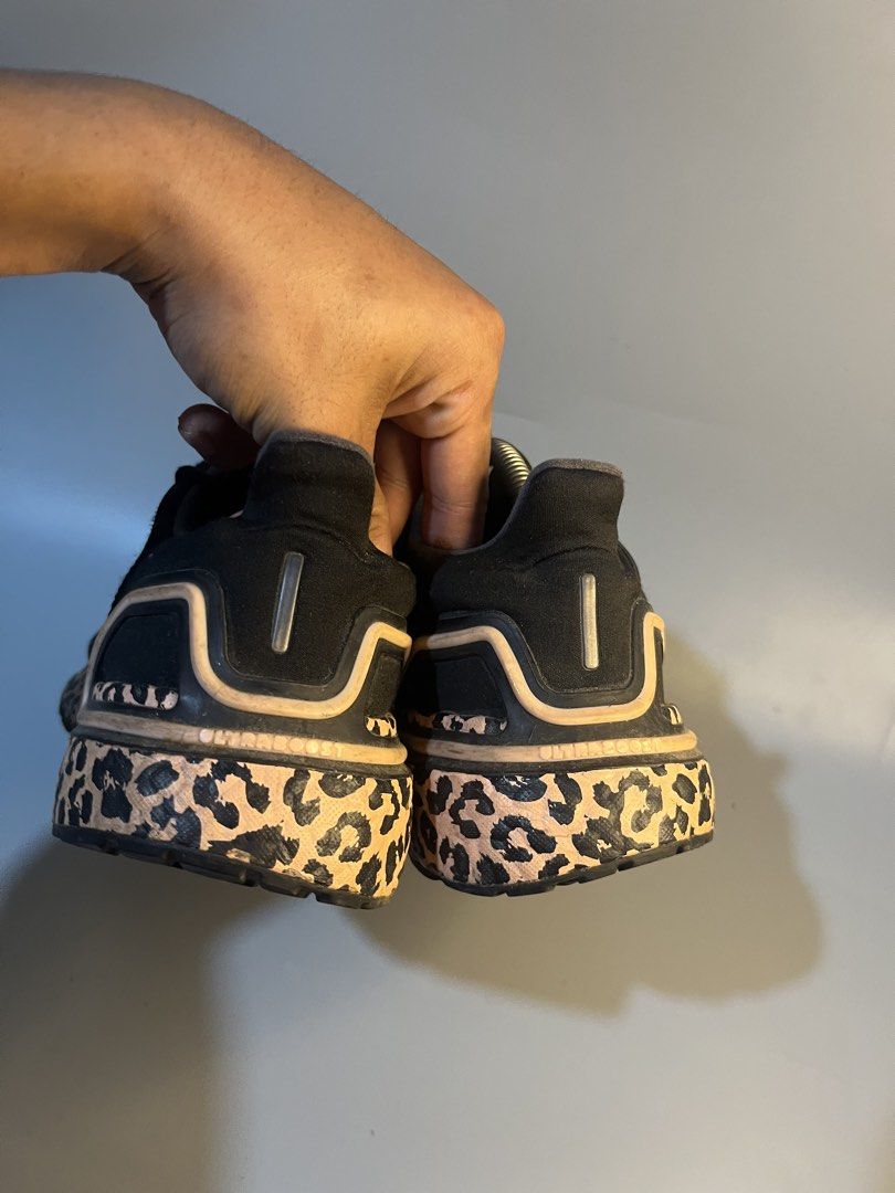 Adidas (Category: Sneakers) located in Cagayan de Oro. Submitted by david_thrift (Listing ID 1460509361, Image 3). Description: .