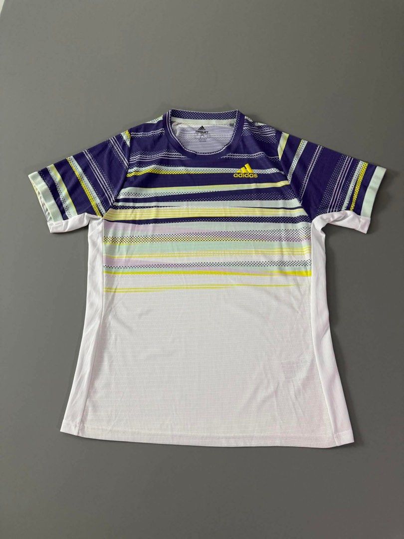 ADIDAS (Category: Activewear) located in Guagua. Submitted by sweetboyy (Listing ID 1460539620, Image 1). Description: ADIDAS EXCELLENT CONDITION / NO ISSUE SIZE LARGE ON TAG / DIMES L28 W21.