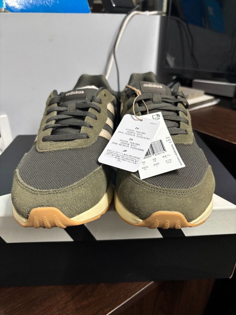 ADIDAS (Category: Casual Shoes) located in Manila. Submitted by nlgarments (Listing ID 1460560733, Image 3). Description: FOR SALE 🔊🔊🔊 BRANDNEW ADIDAS 🔥 ORIGINAL P3700 original price p2500 FOR SALE Reason : Mali ang size na order .