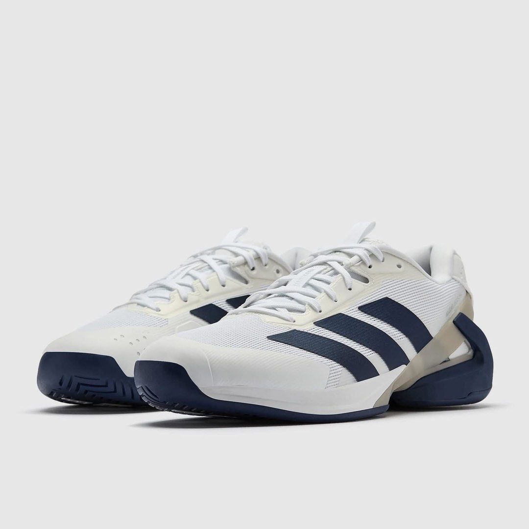 ADIDAS ADIZERO UBERSONIC (Category: Sneakers) located in Makati City. Submitted by daffandco. (Listing ID 1460539357, Image 1). Description: PLEASE MESSAGE FOR SIZE AVAILABILITY .