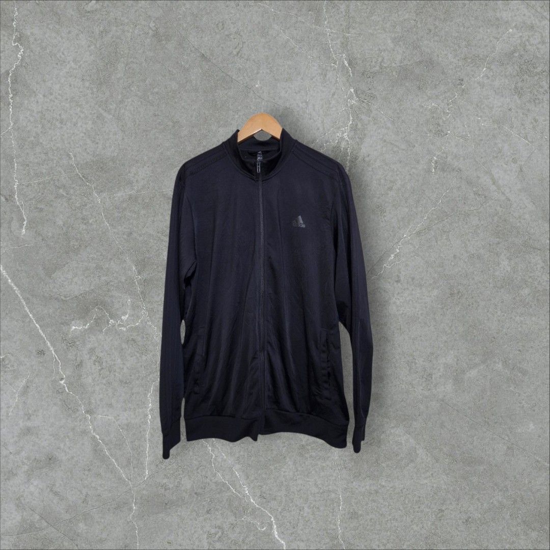 Adidas black track jacket (Category: Coats, Jackets and Outerwear) located in Baguio. Submitted by fadexquisite (Listing ID 1460520549, Image 1). Description: Adidas black track jacket Xlarge 31x24 Excellent condition 500 plus ship fee.