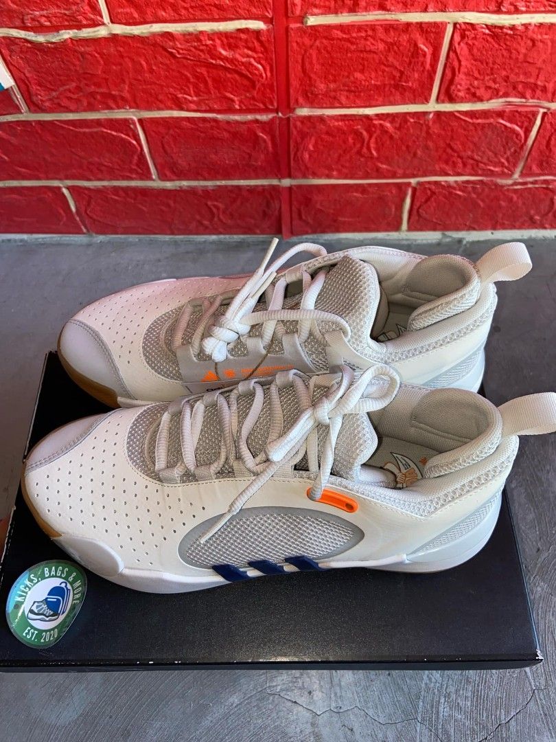 Adidas DON Issue 5 - 9/9.5 (Category: Sneakers) located in Cabuyao City. Submitted by jonis10 (Listing ID 1460711716, Image 2). Description: Going Out Sale. from 4759.. now 2500 per Pair size 9 & 9.5.