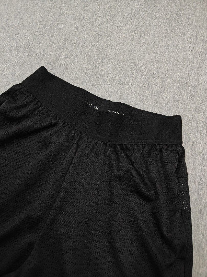 ADIDAS DON SELECT SHORT (Category: Shorts) located in Bacolod City. Submitted by yobibstuffs (Listing ID 1460677583, Image 2). Description: ADIDAS DON SELECT SHORT SIZE: MEDIUM DIMENSIONS WAISTLINE: 30-34 LENGTH: 19'5 LEG OPENING: 13 GOOD TO EXCELLENT CONDITION NEED WASH 🧼🫧 PRICE: 899+SF OUTSIDE BACOLOD CITY 🏙️🌆 PM ME! 📥📥📥.