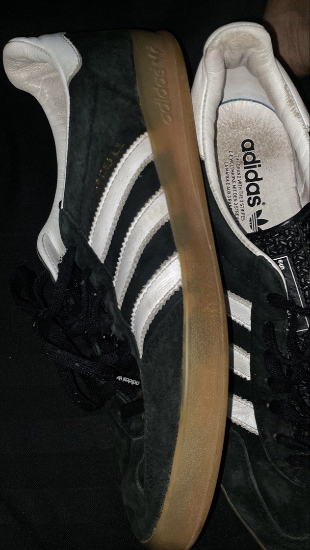 ADIDAS GAZELLE BLACK (Category: Sneakers) located in Manila. Submitted by declutterhiker (Listing ID 1460641035, Image 2). Description: NEGOTIABLE.