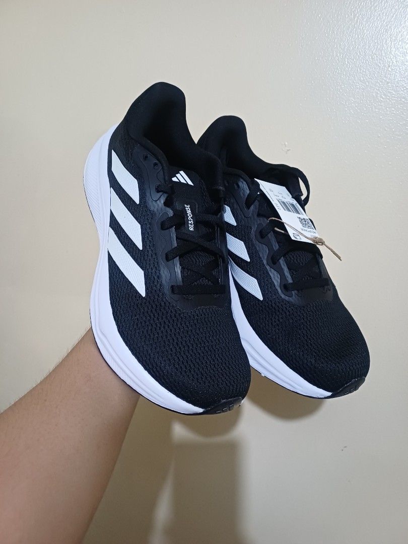 Adidas Response Runner (Category: Sneakers) located in Quezon City. Submitted by barbosac (Listing ID 1460615504, Image 2). Description: Size 9 US Men.