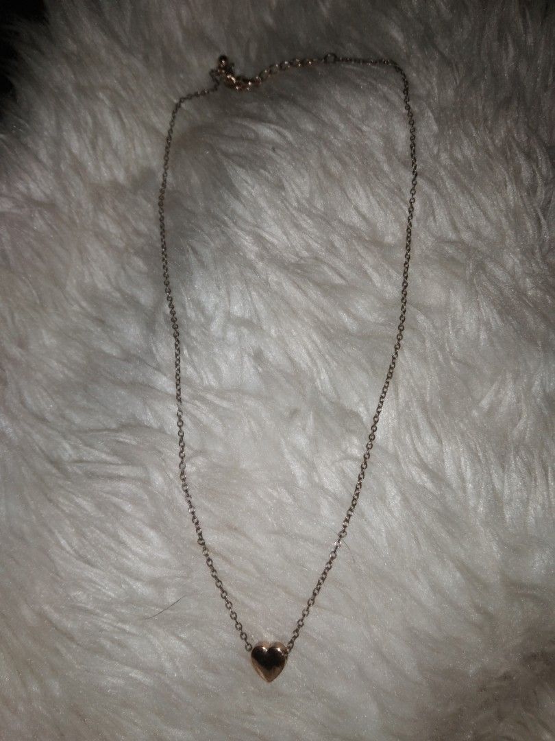 Adjustable heart necklace (Category: Necklaces) located in Quezon City. Submitted by eidorableshop (Listing ID 1460569161, Image 2). Description: .