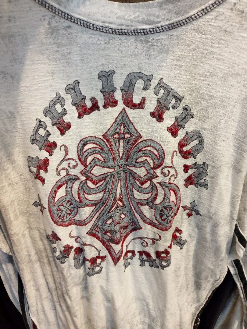 Affliction Sweatshirt (Category: Coats, Jackets and Outerwear) located in Dipolog. Submitted by street_value (Listing ID 1460655408, Image 1). Description: No issue Size L.