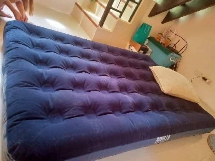 Air Bed Single Double Queen King (Category: Looking For) located in Manila. Submitted by redonlineshop (Listing ID 1460586144, Image 2). Description: AIR BED (Bestway Brand) Single 550 Double 850 Queen 1050 King 1200 Air pump Electric 250 ON HAND BRAND NEW Mode of Payment: Gcash,COD Same day delivery + Delivery Fee.