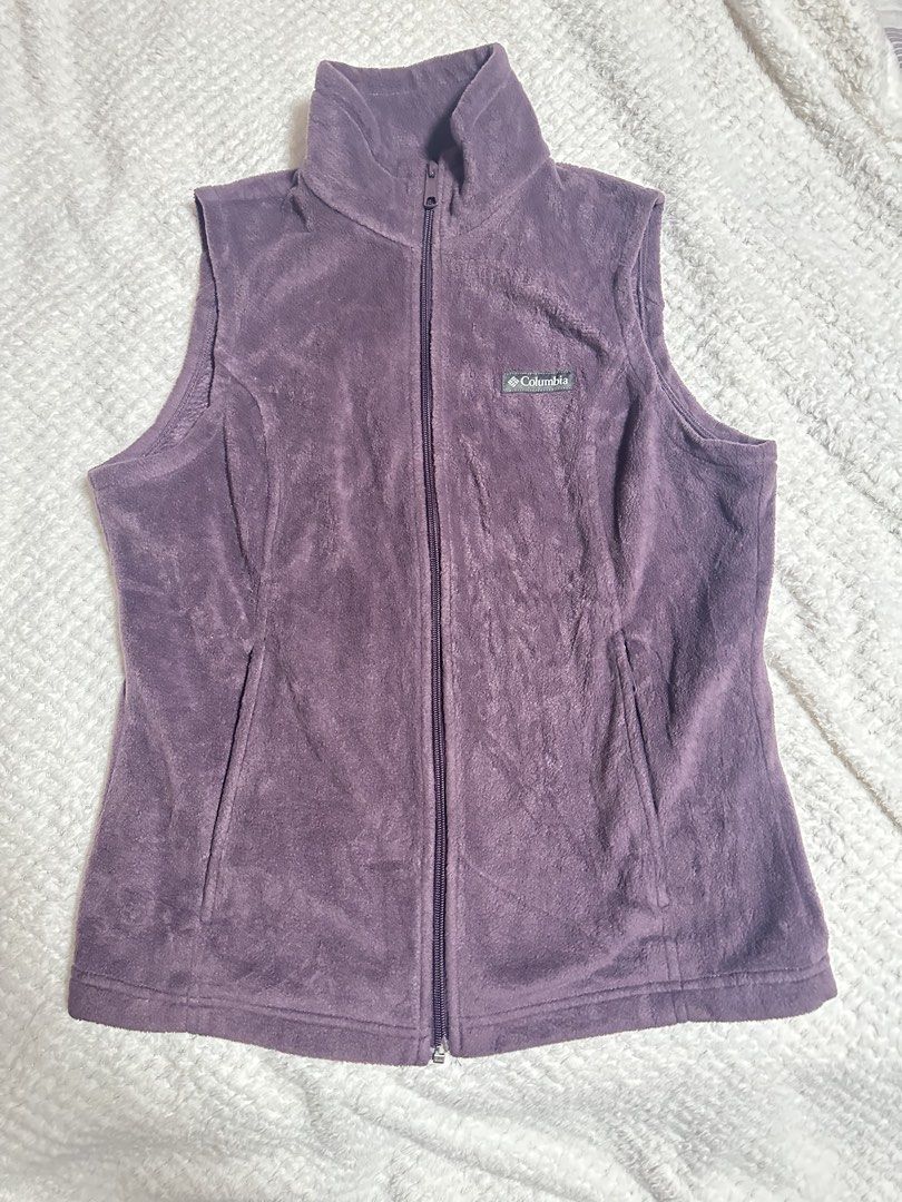 8 pcs All branded Hoodies as pack (Category: Coats, Jackets and Outerwear) located in Pasig City. Submitted by s4sayaki (Listing ID 1460682250, Image 3). Description: -Decluttering.