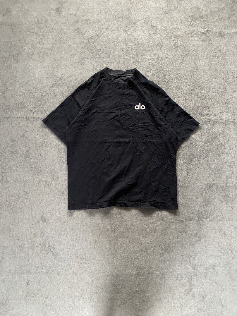 Alo Shirt black (Category: Tshirts & Polo Shirts ) located in Ozamiz City. Submitted by thriftnikael (Listing ID 1460686590, Image 1). Description: width: 23 length: 29 size: xl Color rate: 8.5/10 Condition: 9/10 Issue: n/a .