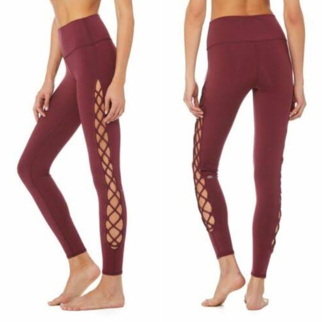 Alo Yoga Interlace Legging (Category: Activewear) located in La Trinidad. Submitted by outfitt (Listing ID 1460560873, Image 1). Description: size XS (will fit small, please check laid flat measurement) HIGH RISE body sculpting fit ❌️ NO to LOW ballers.PLEASE.