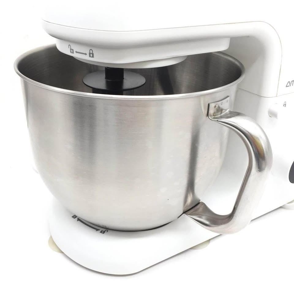 AMBIANO Classic Stand Mixer (Category: Hand & Stand Mixers) located in Pasay City. Submitted by enrico_appliances (Listing ID 1460561750, Image 3). Description: - Brand: Ambiano - Model: Classic Stand Mixer - Color: White - Bowl Material: Stainless Steel - Ideal for baking cakes, cookies, and bread - Sturdy and reliable design - Good working condition.