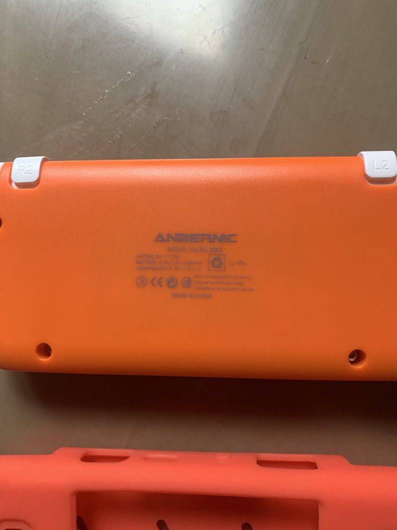 Anbernic RG28XX (Category: Other Gadgets) located in Baras. Submitted by pedro_09 (Listing ID 1460521406, Image 2). Description: Retro gaming console - with 64 gb memcrd - unit only - free silicon case and strap .