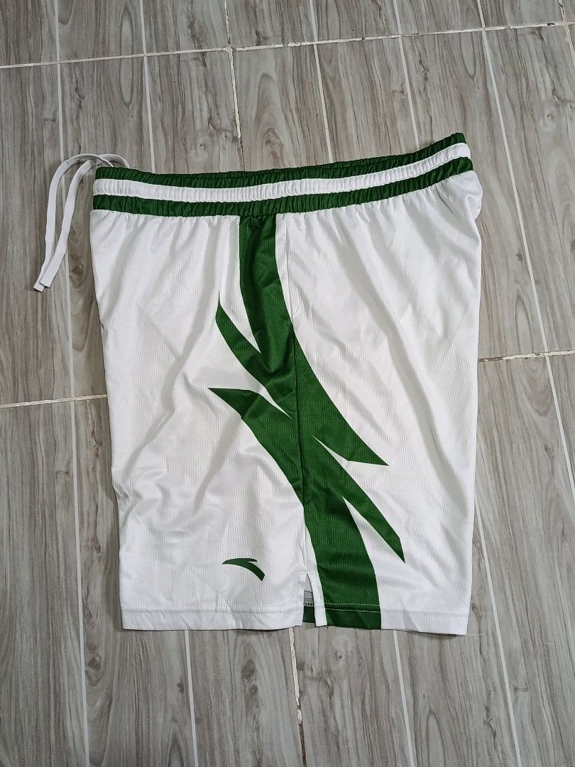 ANTA BASKETBALL SHORT (freeshipping) (Category: Activewear) located in Quezon City. Submitted by gyl-stop (Listing ID 1460580746, Image 2). Description: free shipping 30-39 x 19.5 excellent condi cr: 9.8/10 issue: dot yellow stain.