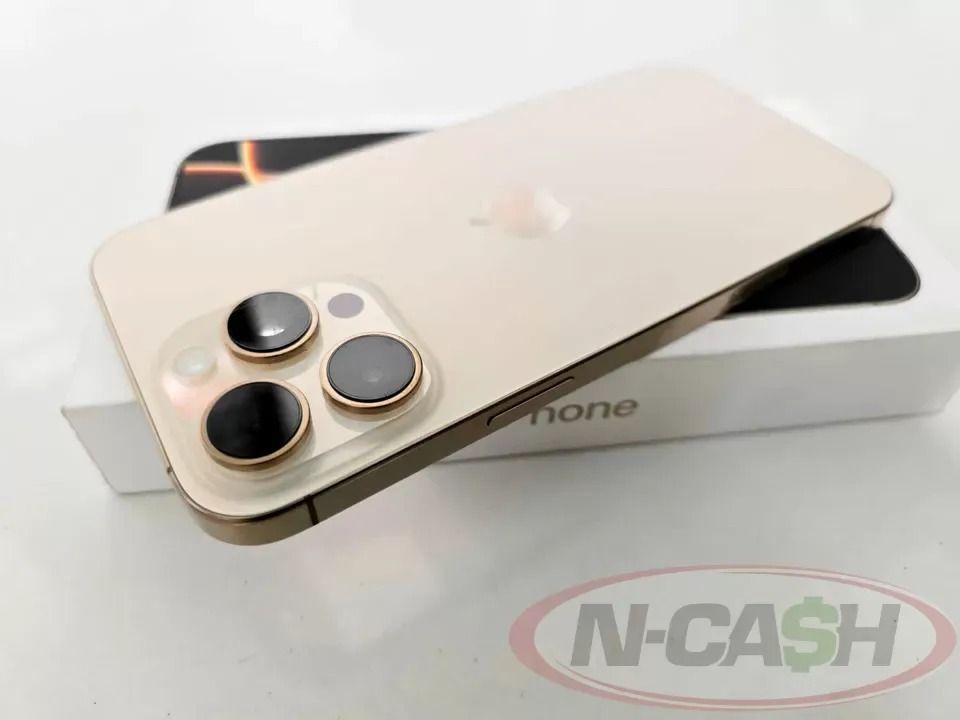 Apple iPhone 16 Pro Max 256GB (Category: iPhone 16 Series) located in Quezon City. Submitted by luxury_by_n-cash (Listing ID 1460538912, Image 3). Description: Apple iPhone 16 Pro Max 256GB MYWX3ZP/A Desert Titanium Local Apple unit Locked to Globe LIke new Perfect working condition 27 Cycle Count only. Battery Maximum Capacity of 100% Comes with Apple magnetic charging case. Nothing else. Box not included. PhP 42,800.