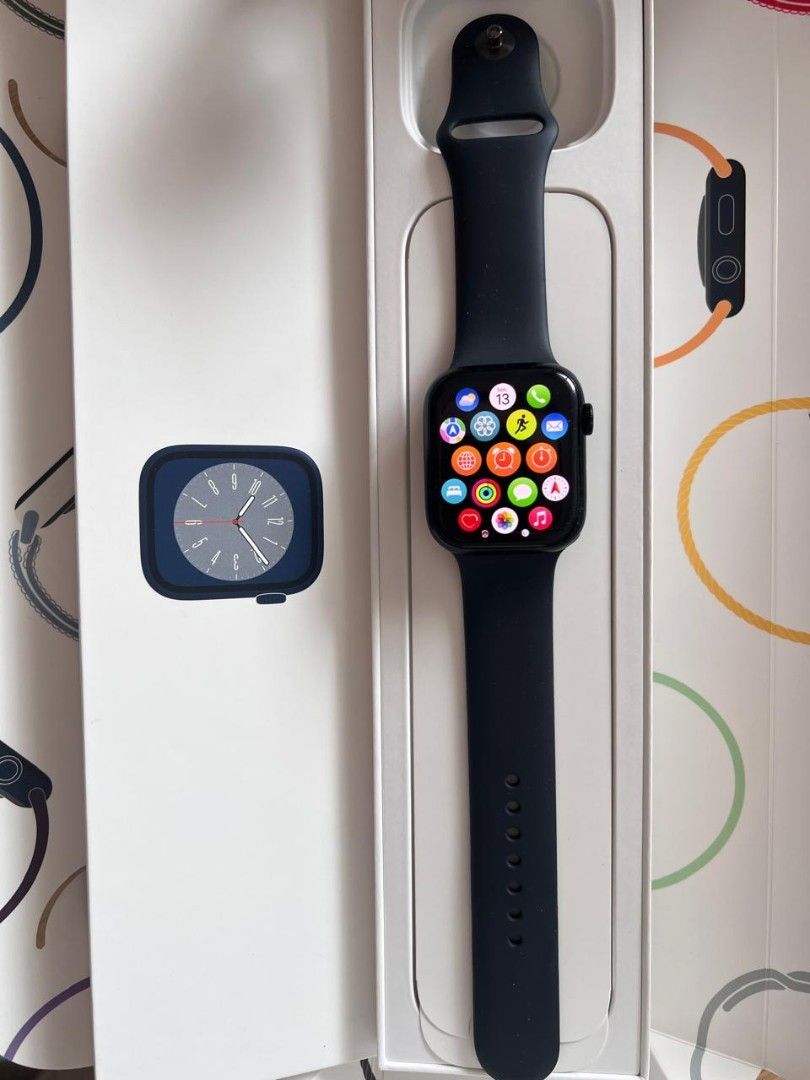 Apple Watch series 8 (Category: Wearables & Smart Watches) located in Pasig City. Submitted by fabriced1 (Listing ID 1460576153, Image 1). Description: - Apple Watch Series 8 - 45mm Midnight Aluminum Case - Midnight Sport Band .