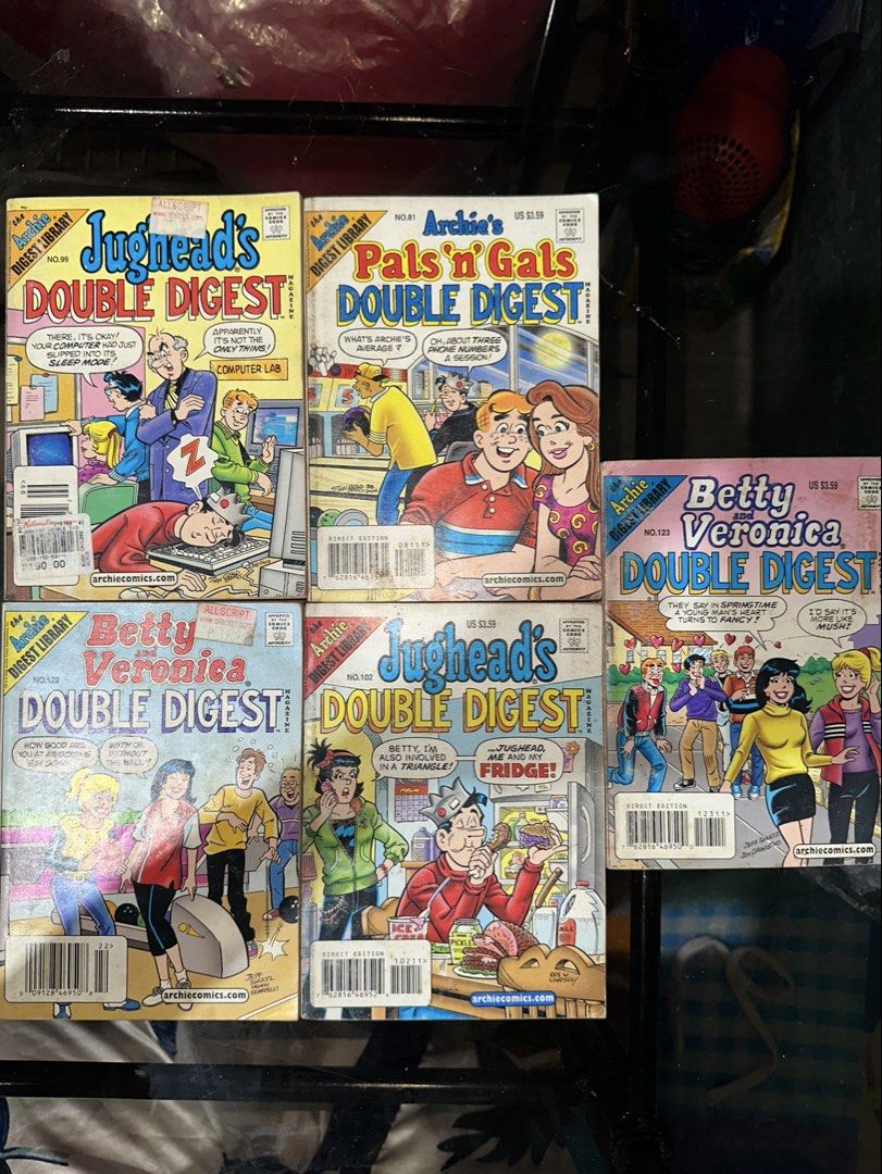 ARCHIE DIGEST LIBRARY COMIC BOOKS (Category: Comics & Manga) located in Mandaluyong City. Submitted by wear_emout (Listing ID 1460616683, Image 1). Description: can be bought separately.