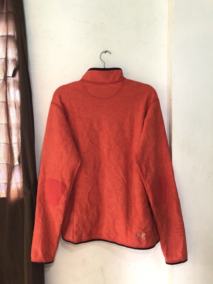 ARCTERYX FULLZIPP JACKET WOMENS ON TAG (Category: Activewear) located in Manila. Submitted by triptothrift7 (Listing ID 1460673387, Image 3). Description: pm me for fast transaction! ARCTERYX FULLZIPP JACKET WOMENS ON TAG for only 1000 size large on tag width 21.5 x 25 length no issue excellent condition color rate 9/10 mode of payment gcash or bank transfer location Biñan laguna.