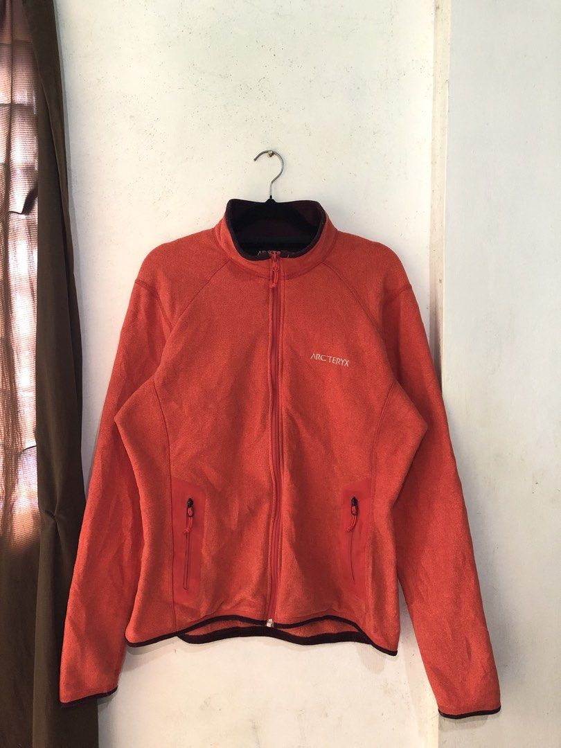 ARCTERYX FULLZIPP JACKET WOMENS ON TAG (Category: Activewear) located in Manila. Submitted by triptothrift7 (Listing ID 1460673387, Image 1). Description: pm me for fast transaction! ARCTERYX FULLZIPP JACKET WOMENS ON TAG for only 1000 size large on tag width 21.5 x 25 length no issue excellent condition color rate 9/10 mode of payment gcash or bank transfer location Biñan laguna.