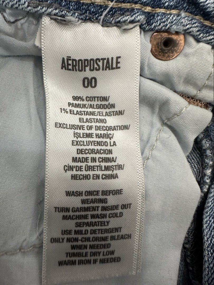 Aēropostale Ripped Denim Shorts (Category: Shorts) located in Paranaque City. Submitted by kokoclosets (Listing ID 1460686931, Image 3). Description: Size: US 00 RFS: too small for me now:(.