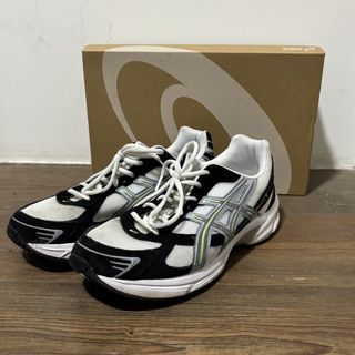 (Category: ) located in . Submitted by 4nipcloset (Listing ID 1460620844, Image 1). Description: .