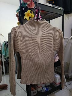 (Kategori: ) berada di . Dikirim oleh tarissaaa (ID iklan 1460563631, Gambar 1). Deskripsi: .