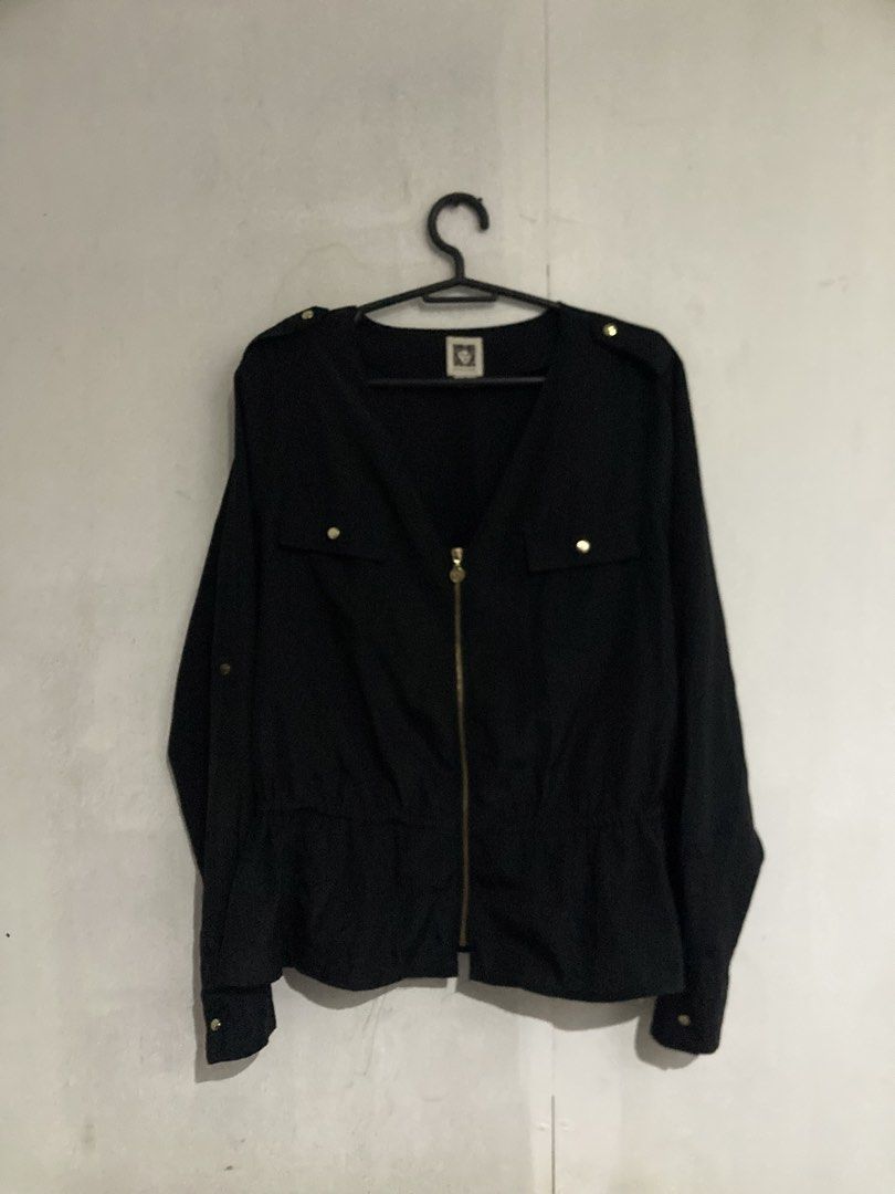Authentic Anne Klein Black Utility Zip-Up Jacket / Blouse (Size Small) (Category: Coats, Jackets and Outerwear) located in Caloocan City. Submitted by johnlicup287551 (Listing ID 1460642406, Image 1). Description: ₱699 freeshipping Anne Klein Utility Jacket - Black (Size S) Description:Authentic Anne Klein black lightweight jacket.Very elegant gold zipper and button details (may signature lion brand logo sa zipper tab). Perfect for smart casual o