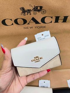 (Category: ) located in . Submitted by Supermomshie (Listing ID 1460575789, Image 1). Description: .