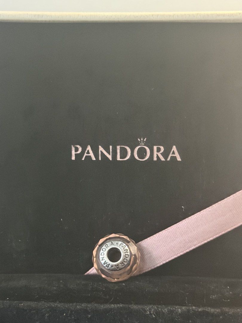 Authentic Pandora Charm (Category: Bracelets) located in Manila. Submitted by gatrading (Listing ID 1460542513, Image 1). Description: .