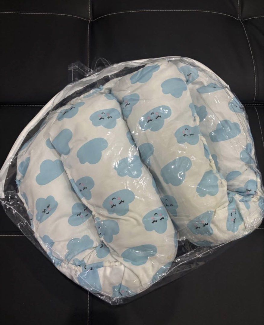 baby comforter (Category: Infant Playtime) located in Quezon City. Submitted by prettysasha00 (Listing ID 1460522091, Image 1). Description: .