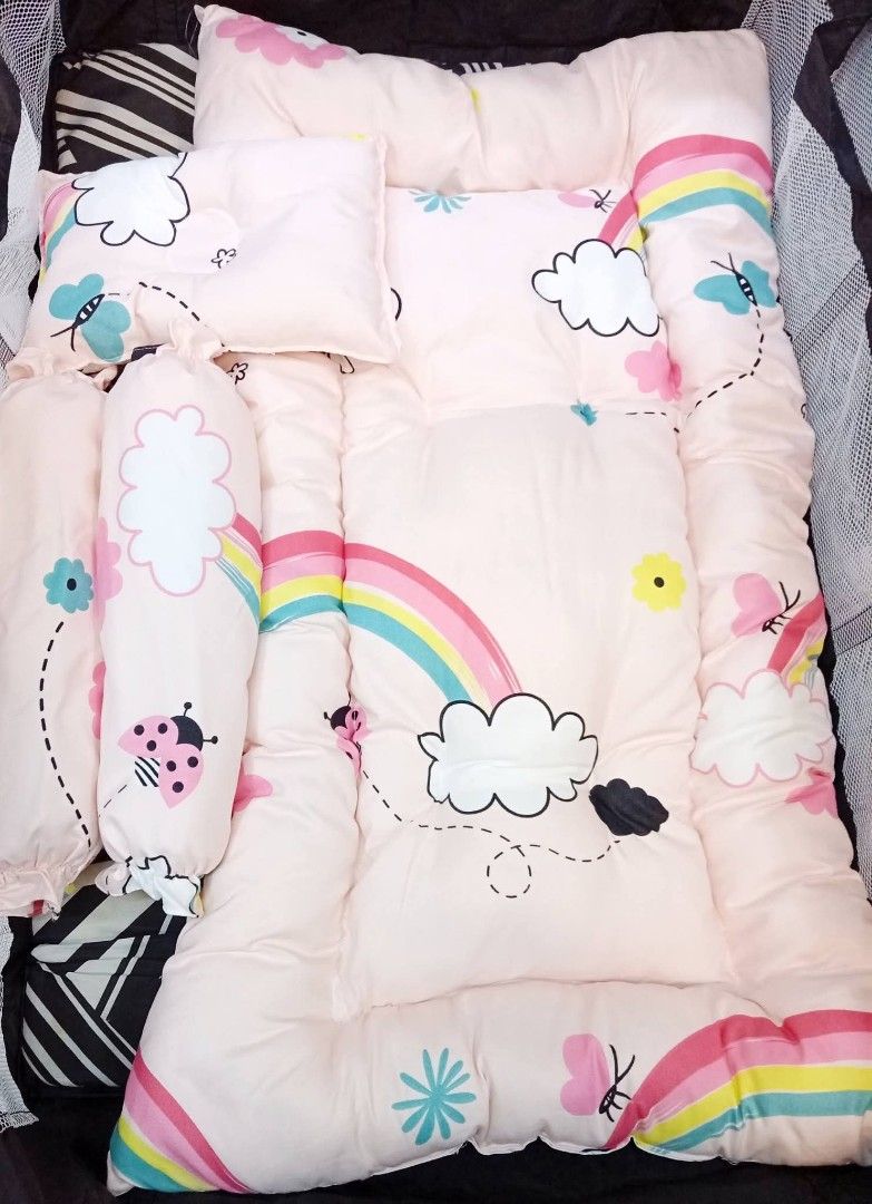 Baby nest with pillow set (Category: Maternity Care) located in Manila. Submitted by raredeer-4deb4e (Listing ID 1460635409, Image 1). Description: pm for orders.