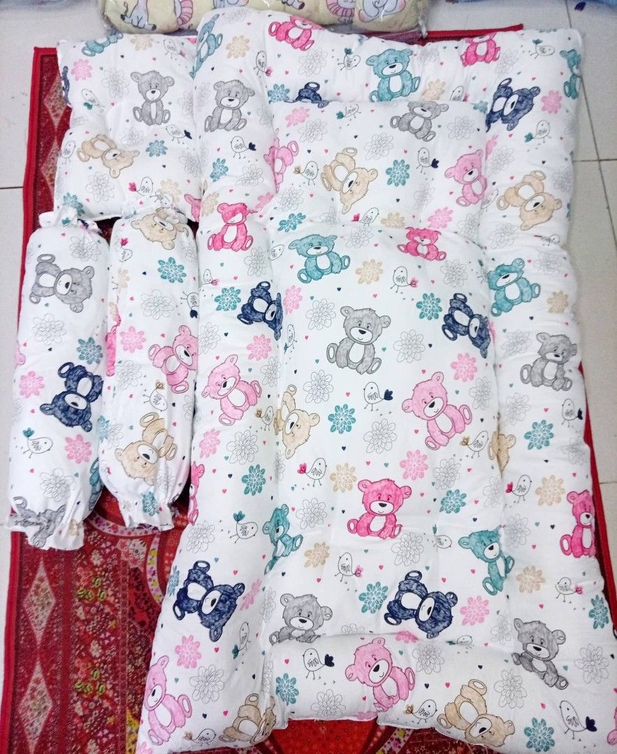 Baby nest with pillow set (Category: Maternity Care) located in Manila. Submitted by raredeer-4deb4e (Listing ID 1460635409, Image 2). Description: pm for orders.