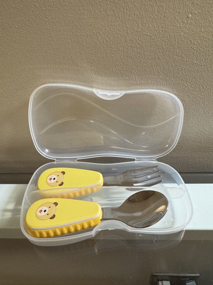 Baby spoon and fork set with case (Category: Weaning & Toddler Feeding) located in Quezon City. Submitted by lrski (Listing ID 1460641128, Image 2). Description: .