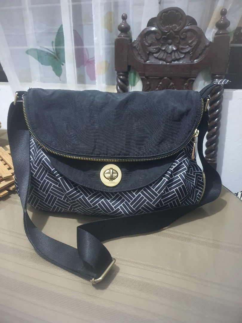Bagallini (Category: Cross-body Bags) located in Trece Martires City. Submitted by thriftollshoppe (Listing ID 1460630011, Image 1). Description: .