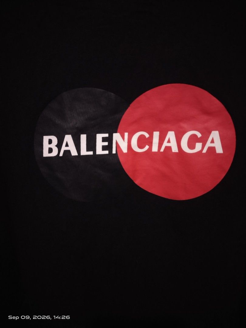 BALENCIAGA CHEST LOGO DOUBLE WRAP BLACK TEE (Category: Tshirts & Polo Shirts ) located in Iloilo. Submitted by selectionthriftsilo (Listing ID 1460640040, Image 3). Description: DIMENSIONS: 20.5X26 CR/COND: 9. 5/10 or better EXCELLENT CONDITION ISSUE: ❌❌❌ PLS NOTE: ALL ITEMS ARE THRIFTED SOME OF THEM NEEDS WASH PLS MANAGE YOUR EXPECTATIONS COLOR MAY VARY DUE TO LIGHTING WHEN CAPTURED ON CAM. MODE OF PAYMENT: GCASH/GOTYME NO COD!! ILOILO CITY LOCA