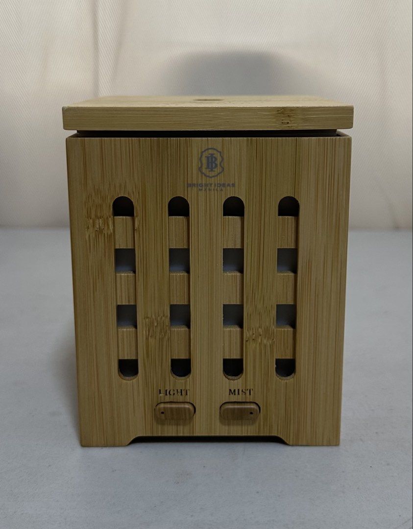 Bamboo Aroma Diffuser (Category: Home Fragrance) located in Rizal. Submitted by nicoyyyyy (Listing ID 1460692222, Image 1). Description: Bamboo Aroma Diffuser (Bright Ideas Manila) lightly used No flaws/No damages Selling: 800 Original Price: 2.6k+ Location: Tatala Binangonan Rizal MOP/MOD: Gcash payment first before you book lalamove po, thank you :).