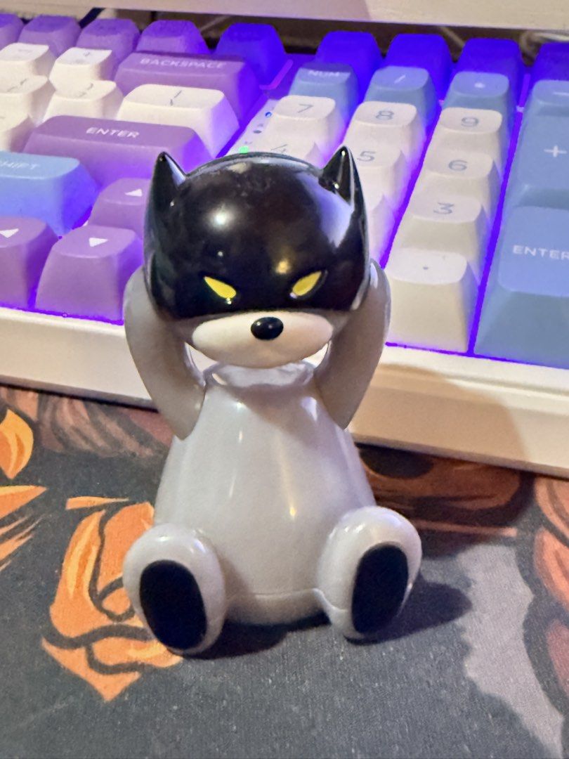 Bandai Gashapon Bear Night Light (Category: Designer & Blind Box Toys) located in Caloocan City. Submitted by lunalivie (Listing ID 1460519602, Image 2). Description: - Adorable bear night light - Features a black bat mask with yellow eyes - Emits a soft, warm yellow glow - Ideal for bedside tables or desks - Adds a fun and cute touch to any room - Great for collectors of cute items.