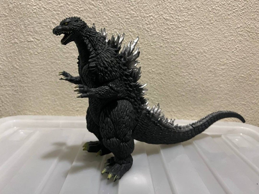 Bandai Godzilla 2002 (Category: Figurines & Statues) located in San Juan City. Submitted by amcnieves (Listing ID 1460538490, Image 1). Description: Bandai Godzilla 2002.