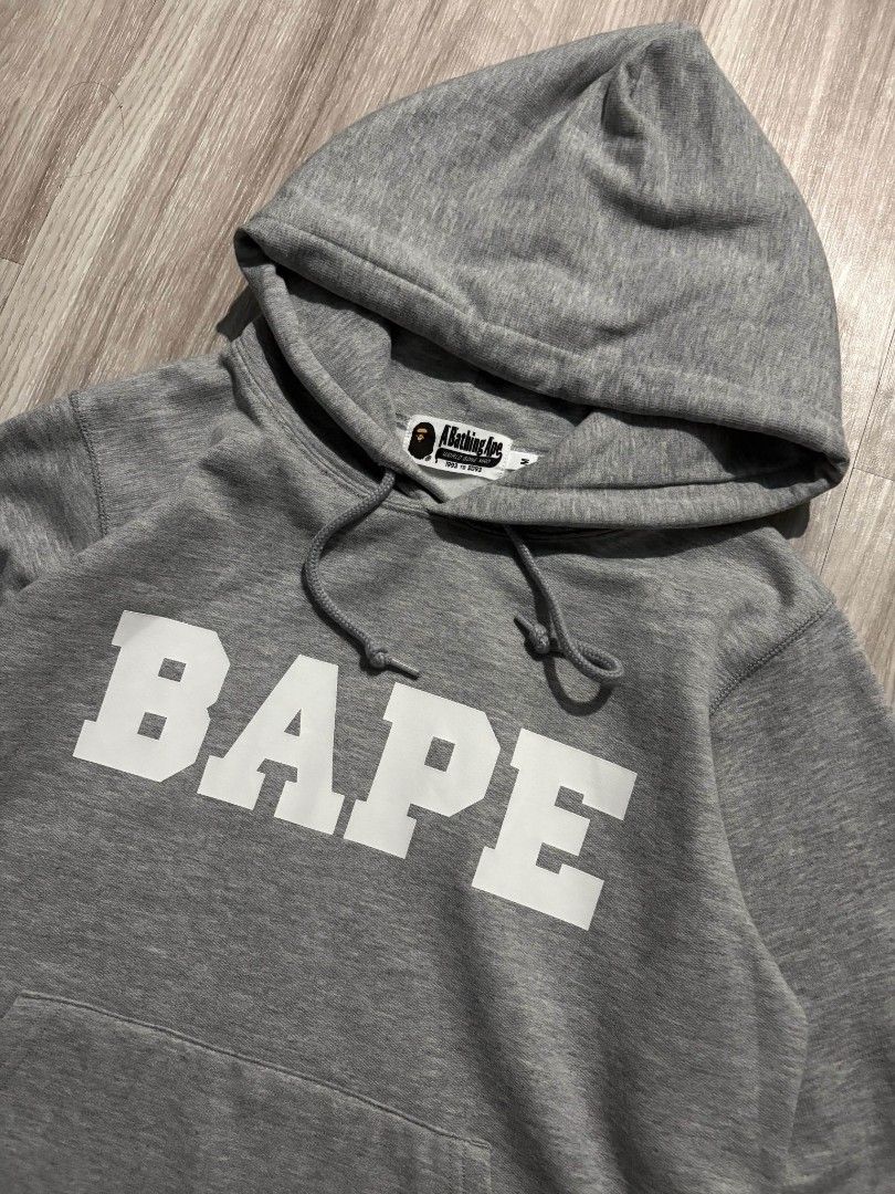 Bape Script Logo Hoodie (Category: Coats, Jackets and Outerwear) located in Cavite. Submitted by catch_my_thrift (Listing ID 1460704683, Image 2). Description: Bape Script Hoodie Meduim 20.5W x 26.5L Authentic/Legit Excellent To As New 10/10 Conditon No issue 2580+sf.
