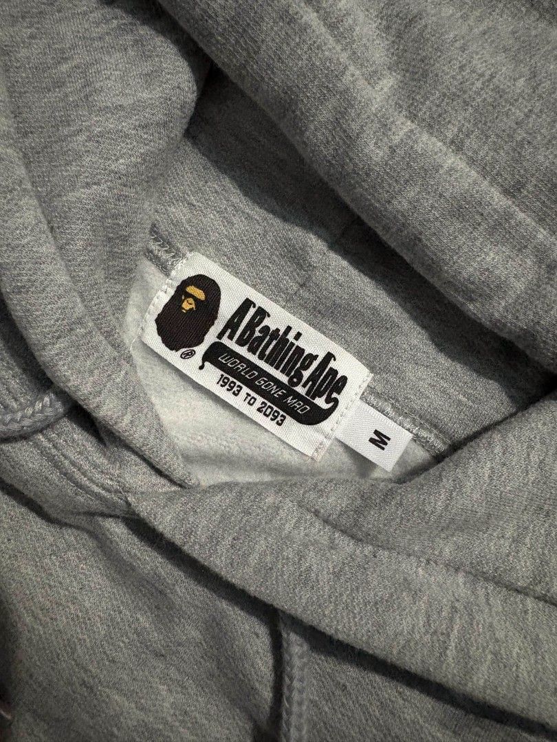Bape Script Logo Hoodie (Category: Coats, Jackets and Outerwear) located in Cavite. Submitted by catch_my_thrift (Listing ID 1460704683, Image 3). Description: Bape Script Hoodie Meduim 20.5W x 26.5L Authentic/Legit Excellent To As New 10/10 Conditon No issue 2580+sf.