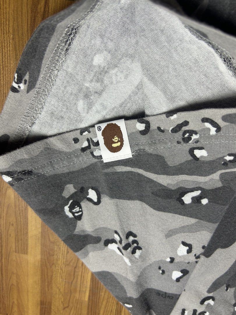 Bape shark tee (Category: Luxury Apparel) located in Cebu City. Submitted by thrift_grail (Listing ID 1460565243, Image 2). Description: Excellent condition to as new Siz xxl No issue .