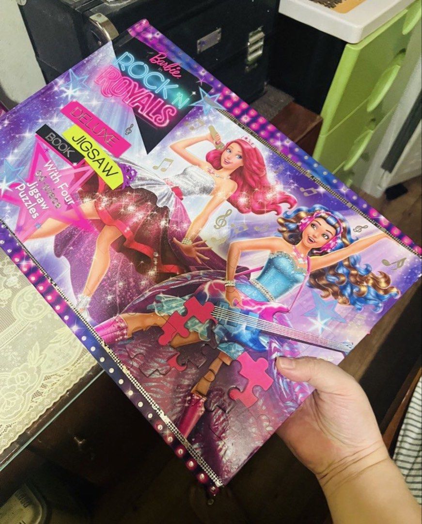 Barbie Deluxe Jigsaw book (Category: Board Games & Puzzles) located in Paranaque City. Submitted by arianem031087 (Listing ID 1460636295, Image 1). Description: .