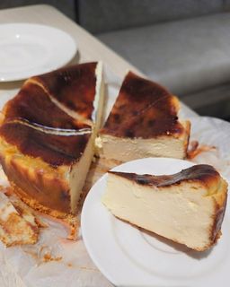 (Category: ) located in . Submitted by 82bakes (Listing ID 1460555256, Image 1). Description: .