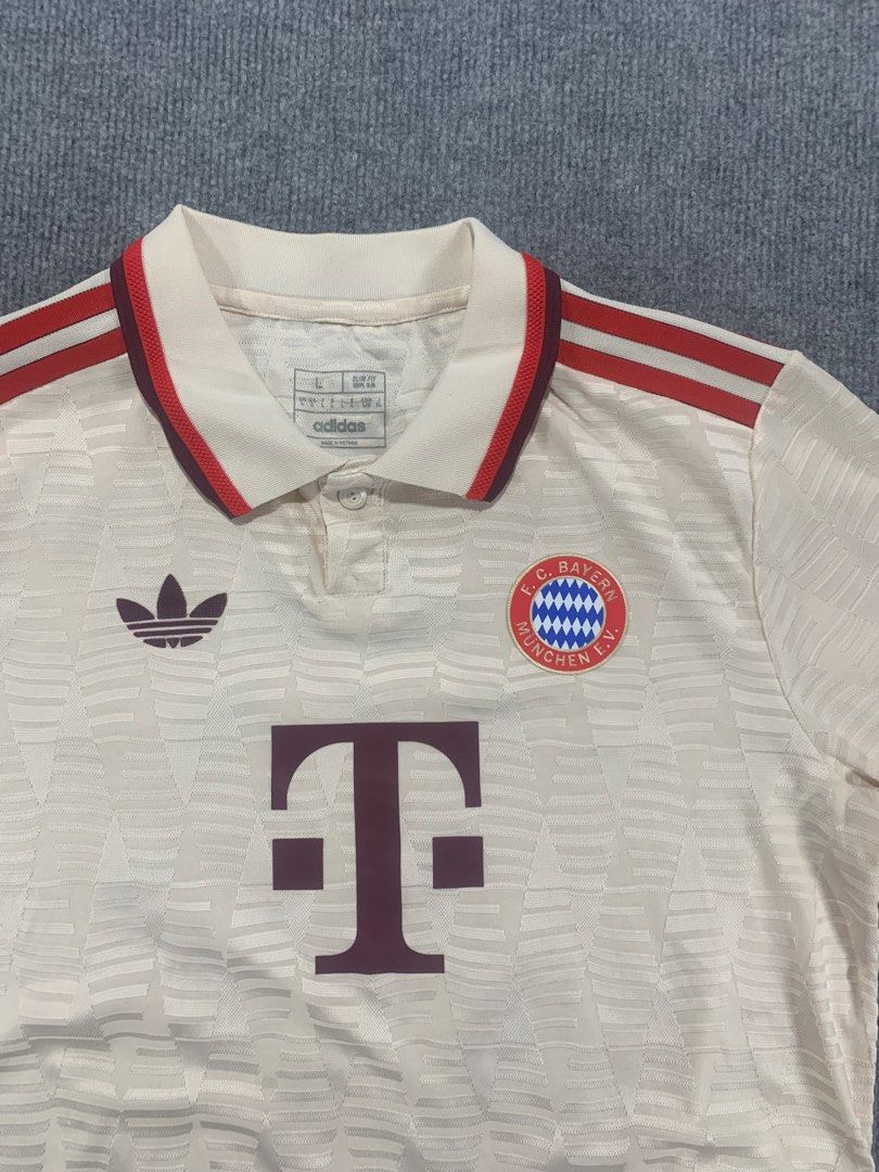 Bayern Munich Muller (Category: Tshirts & Polo Shirts ) located in Dumaguete. Submitted by dailywear6200 (Listing ID 1460645722, Image 3). Description: Bayern Munich Muller M-L Width 20 Length 27.5 Excellent condition 🏷️2500 .