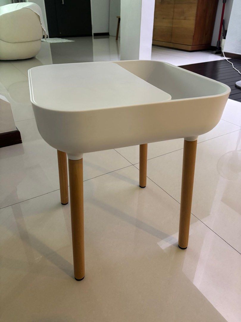 Bedside/sofa table (Category: Tables & Sets) located in Singapore. Submitted by gerry31 (Listing ID 1460622784, Image 3). Description: Nordic style. 40 x 40 x 47cm (H).