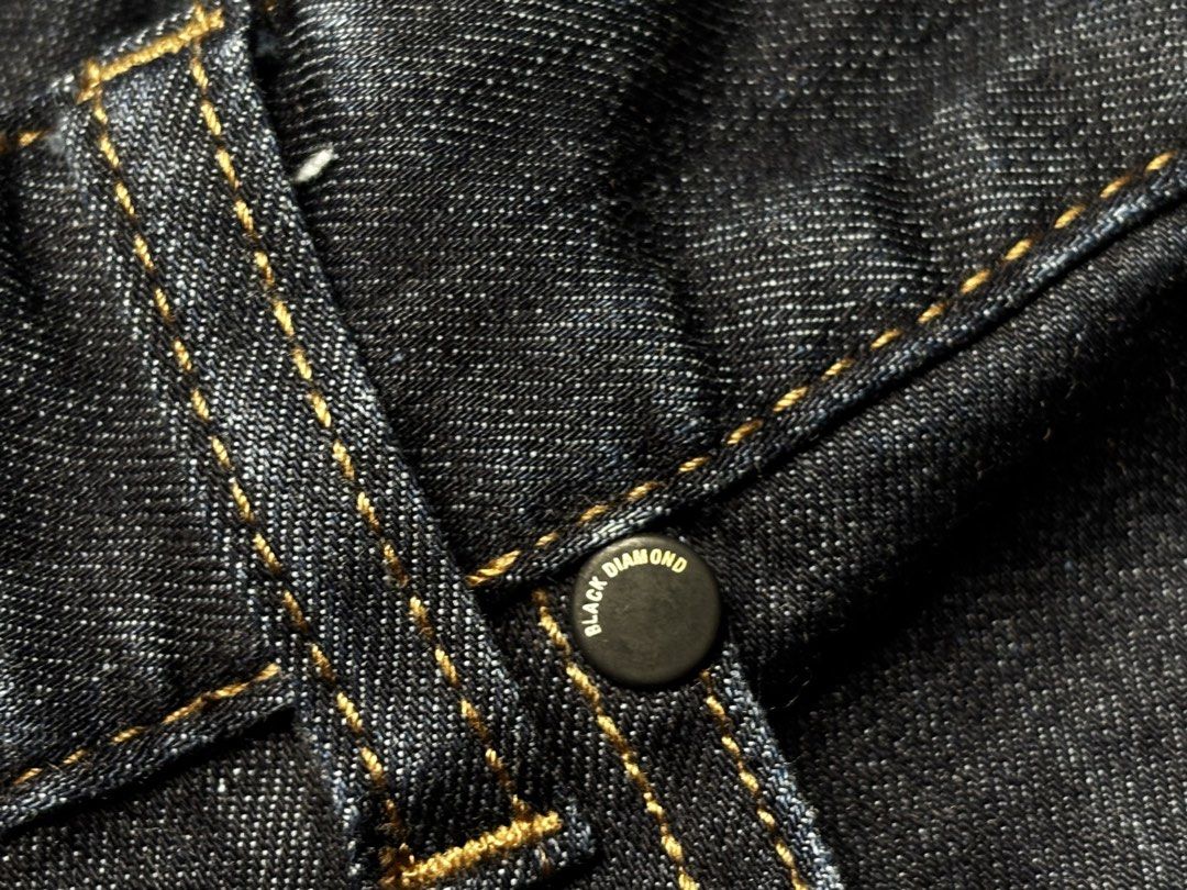 Black Diamond Jeans (Category: Jeans) located in Valenzuela. Submitted by telagram (Listing ID 1460687446, Image 3). Description: .