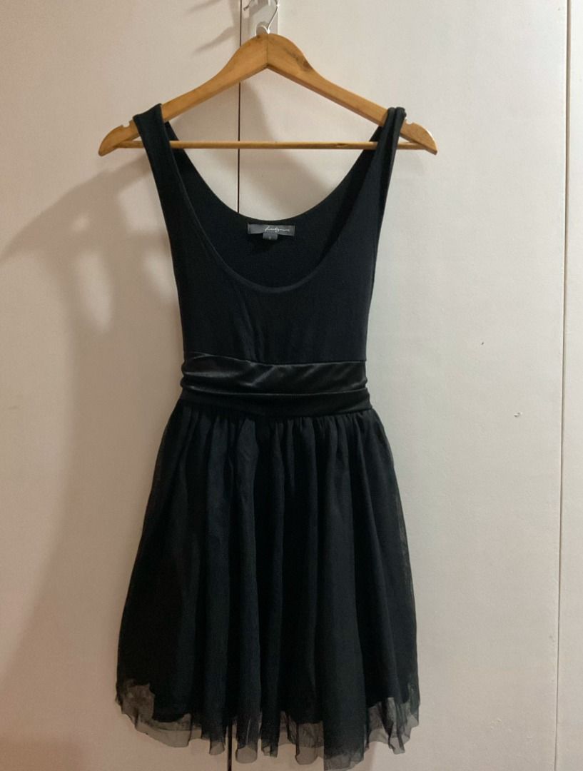 Black Formal Dress (Category: Dresses) located in Pasig City. Submitted by kachoww. (Listing ID 1460700187, Image 2). Description: Black formal dress tied at the back 💸 MoP: Maribank transfer.